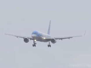 airplane_takeoffs_landings_12